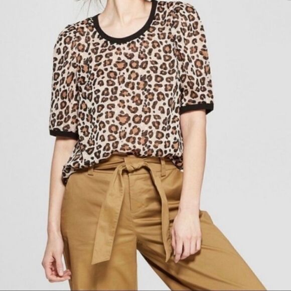 A NEW DAY Sheer Leopard Blouse. - Picture 1 of 4